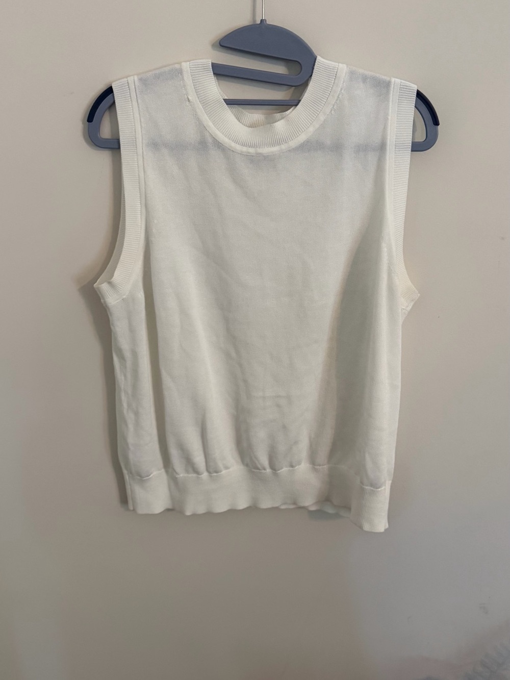 Women's White Sleeveless Knit Tank Top